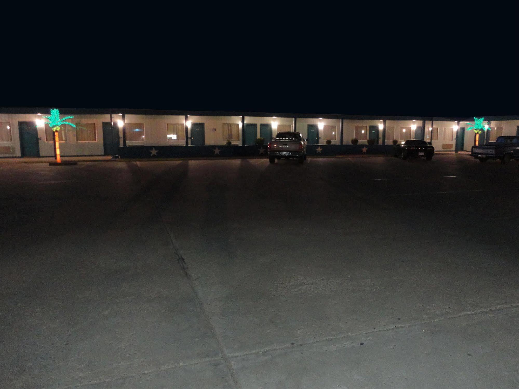 Sands Motel 达尔哈特 外观 照片